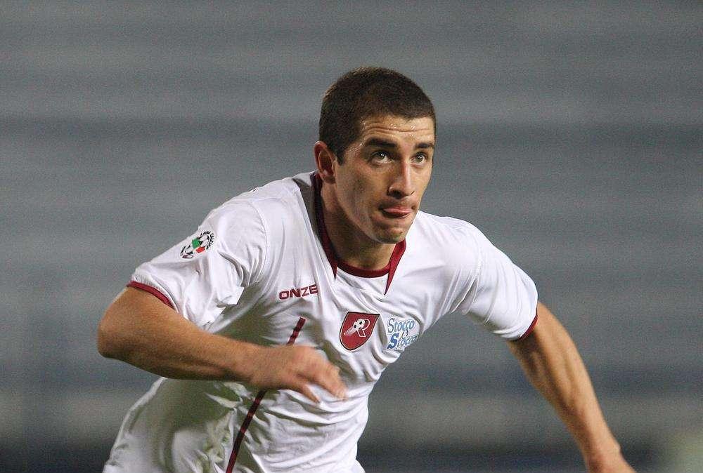 Il Cagliari sul cileno Carmona