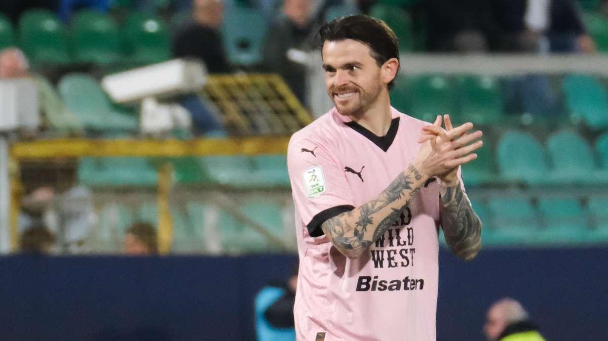 Il Palermo toglie Brunori dal mercato. L'attaccante non lascerà l'isola