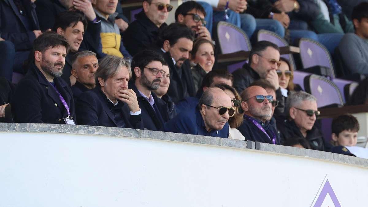 QUI VIOLA - Pranzo di Pasqua al Viola Park poi la partenza verso Cagliari con Rocco Commisso