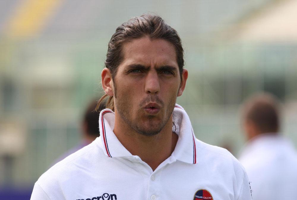 L'Estudiantes ripensa a Larrivey