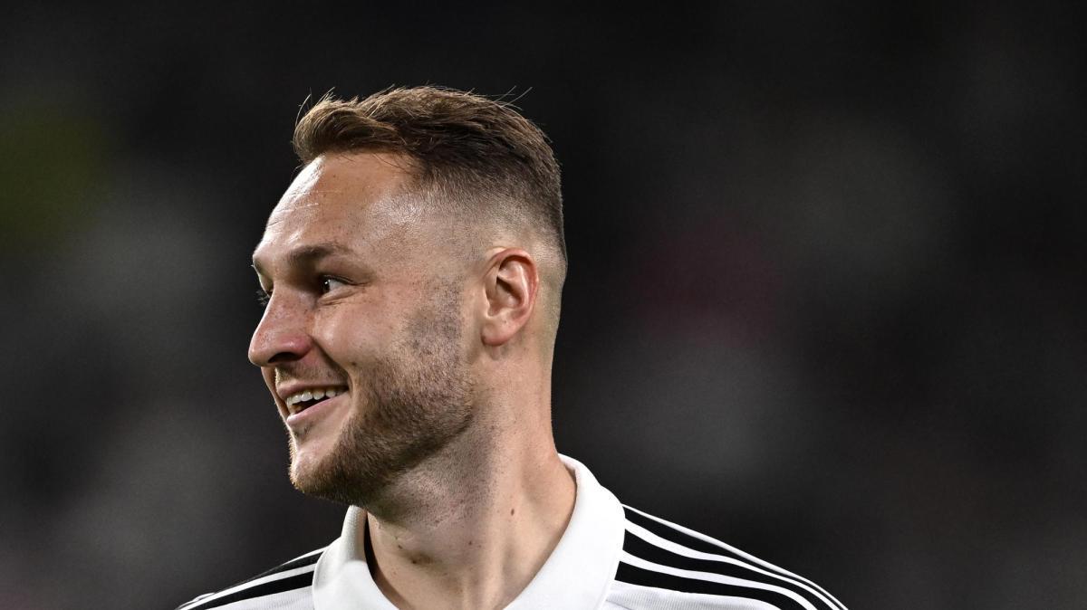 Serie A, la Juventus batte il Parma grazie a due subentrati (2-0)