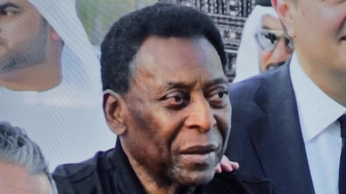 Mondiali: 4,9 milioni di dollari per la maglia di Pelé alla finale di Svezia 1958