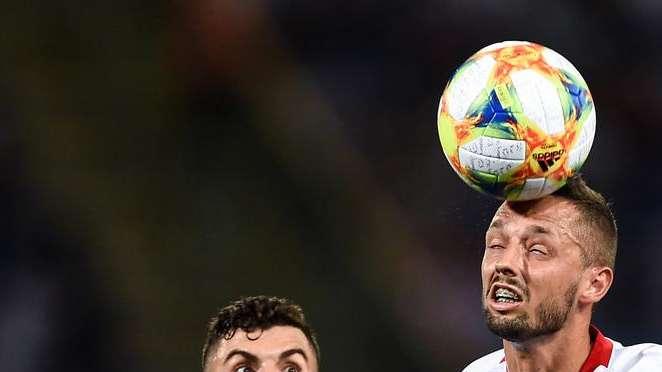 Albania-Polonia 2-0, il rossoblù Wieteska entra al 34', al'88 cartellino giallo