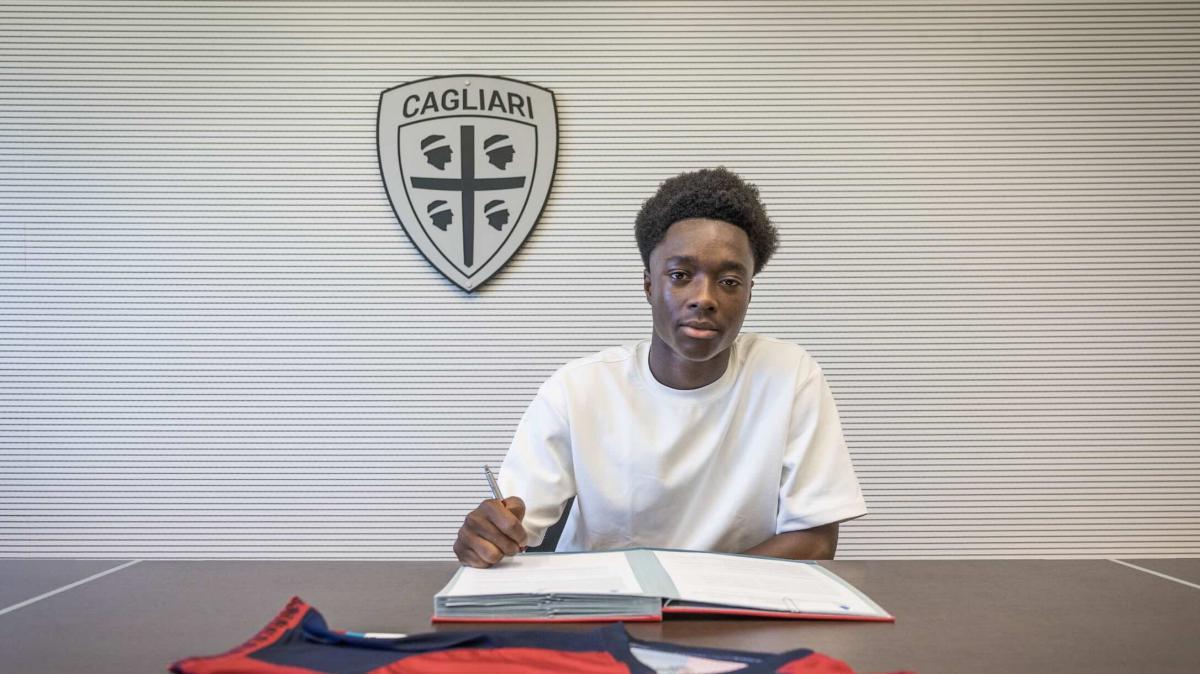 Akarakiri: "Inizio del prossimo capitolo! Fiero di firmare il mio contratto con il Cagliari"