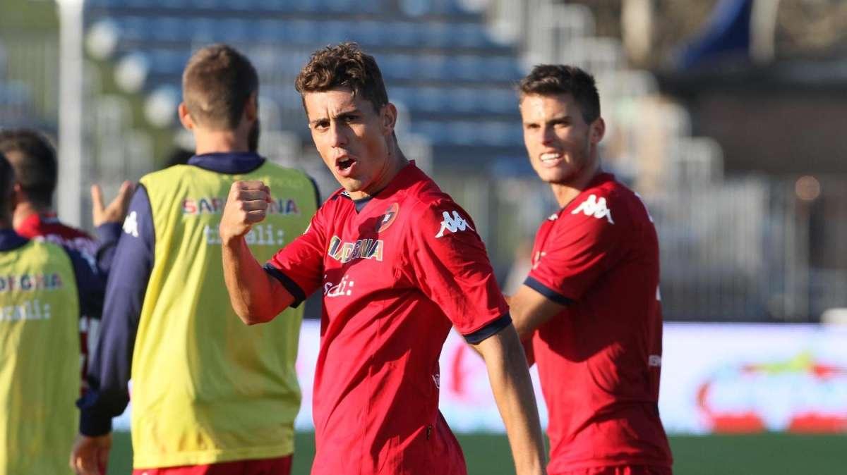 Cagliari attento: il Napoli su Avelar