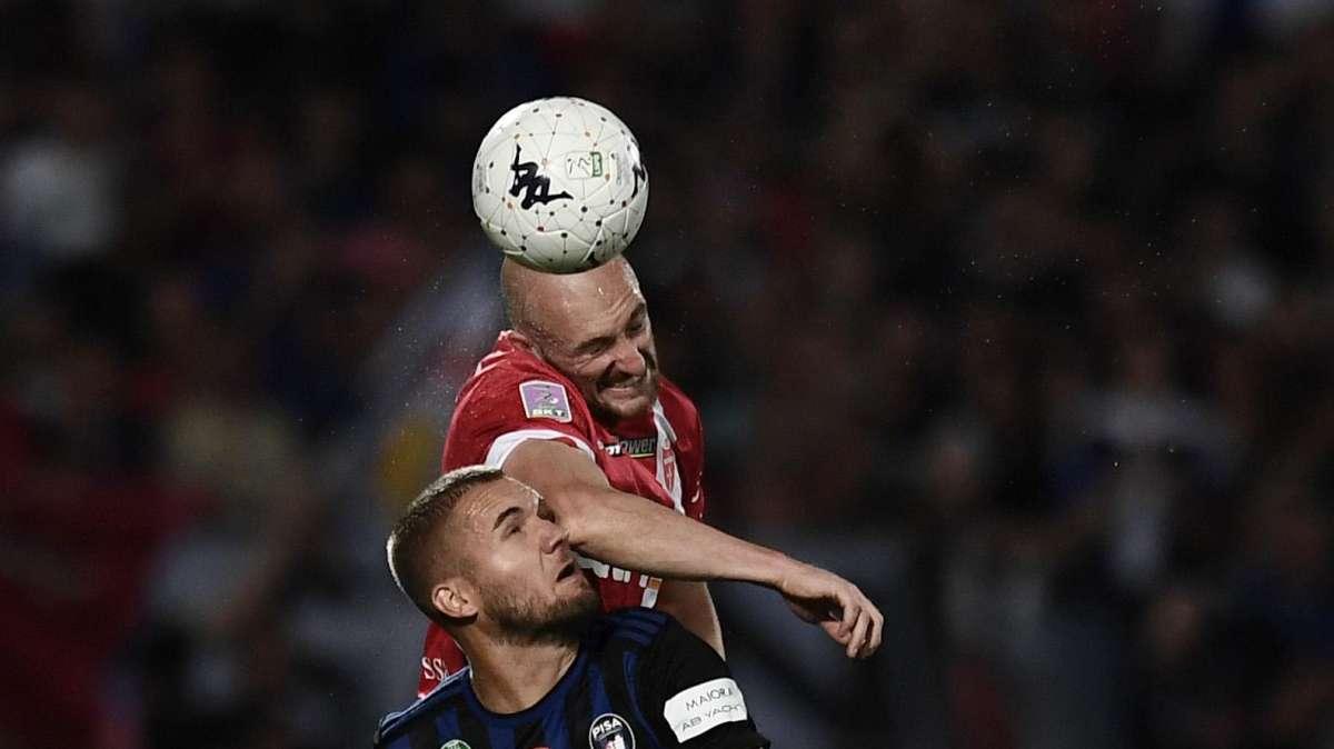 Sfuma l’arrivo di Puscas: l’attaccante è a un passo dal Como 