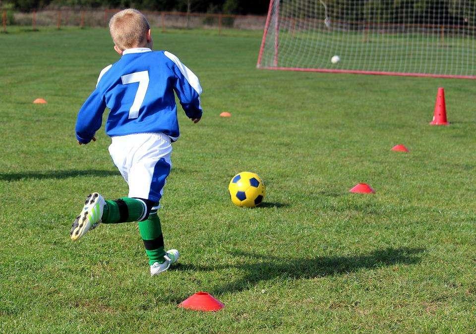 Asseminello, domenica pacifica invasione di piccoli calciatori per il “Torneo Saras Football Academy”