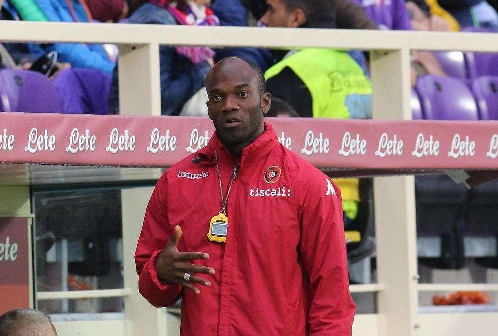 A Porto Torres David Suazo scende in campo per “Un calcio al bullismo”