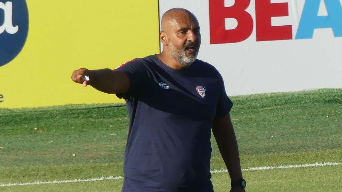 Liverani alla ricerca del miglior assetto offensivo. Si scalda Pavoletti. Falco possibile alter-ego di Lapadlula. Una nuova triade contro il Venezia? Pereiro è sempre un caso