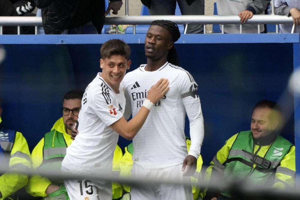 Spagna: Real Madrid soffre ma vince, 'rosso' a Mbappé