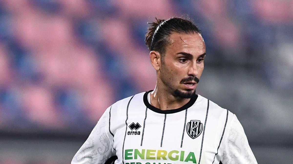 Reggina, niente da fare per Silvestri: il difensore rimarrà all'Union Brescia