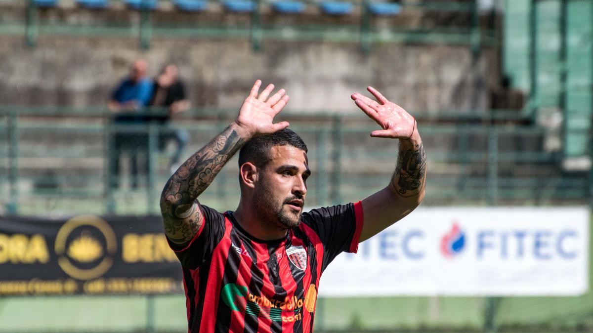 Reggina, mercato in fermento: contatti in corso per l'ala da doppia cifra Lorenzo Liurni