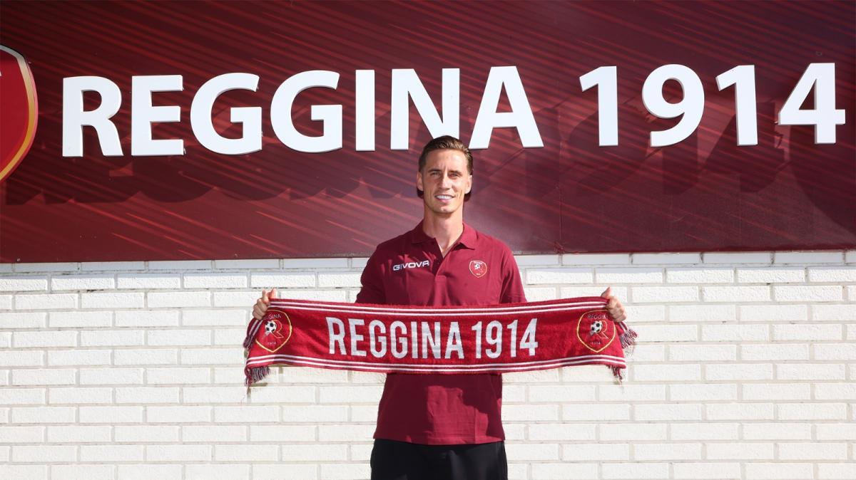 Reggina, ufficiale l’arrivo di Andrea Magrassi