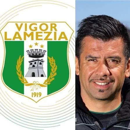 Vigor Lamezia, mister Vargas alla vigilia del match contro la Reggina: "Reggina forte ma con dei punti deboli; proveremo a farglieli notare"