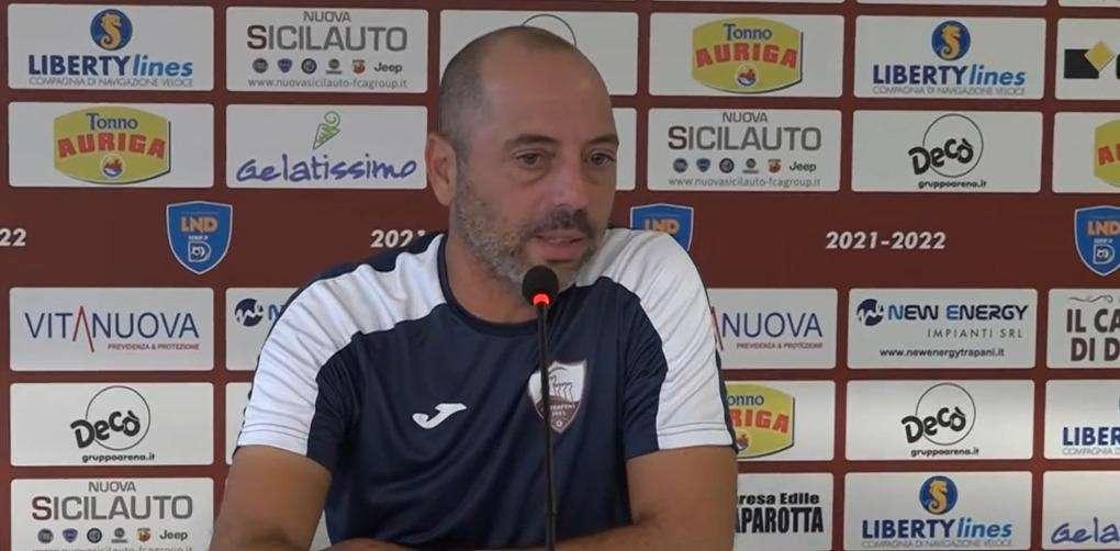 Crotone, l'iscrizione prima di tutto. Intanto per la panchina c'è Ivan Moschella