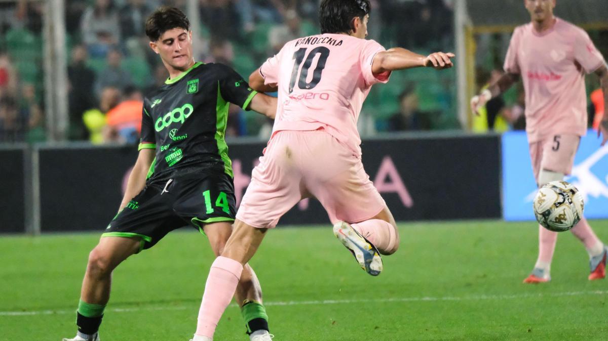 Il Catanzaro vola in Europa: Mattia Liberali convocato per l'Europeo Under 19 insieme a un altro calabrese