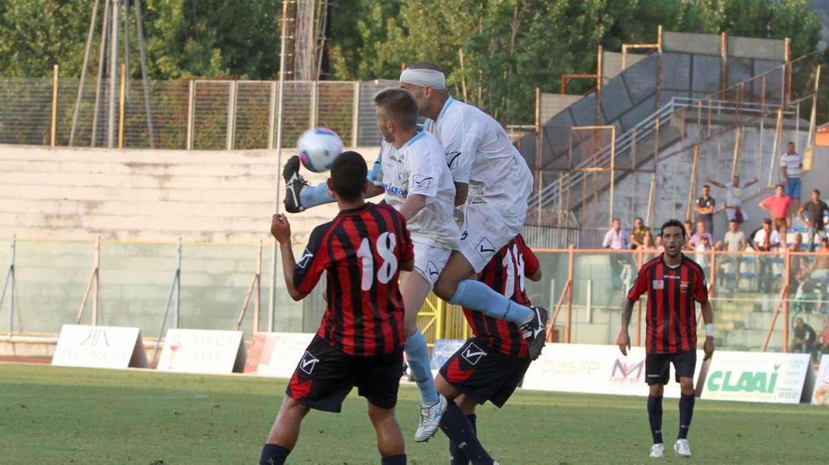 Serie D, il Siracusa cede un attaccante: Ciro Favetta verso la Nocerina