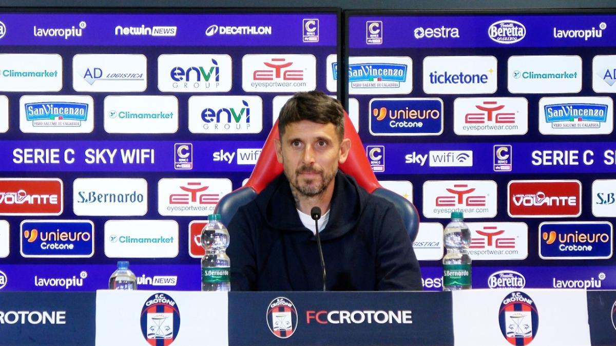 Crotone, Greco prepara la sfida al Bari: «Vogliamo vincere, senza paura»