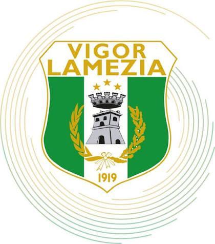 Vigor Lamezia, per la panchina Vargas o Morelli, in attesa della svolta in società