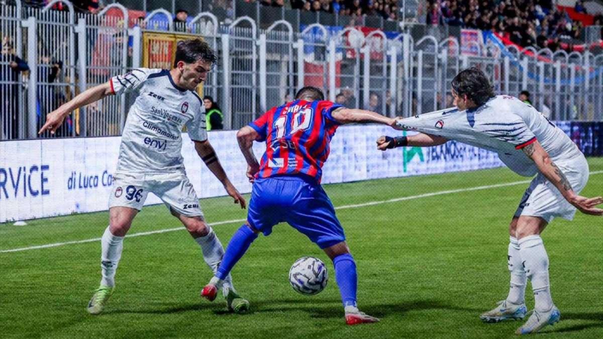 Zunno e Musso firmano il successo: Crotone corsaro al Capozza