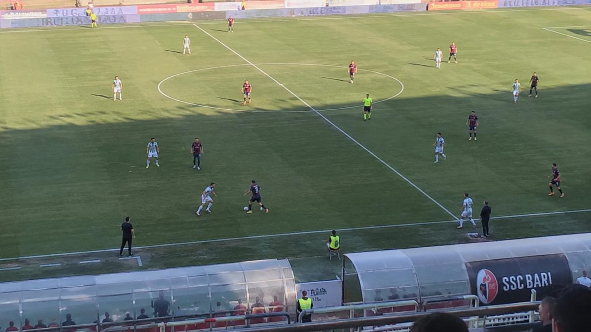 Monopoli-Crotone 2-2, gli Squali sfiorano la prima vittoria