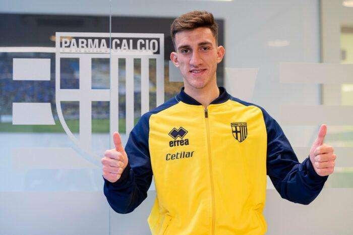 Crotone, trattativa in corso con il Parma per il greco Zagaritis