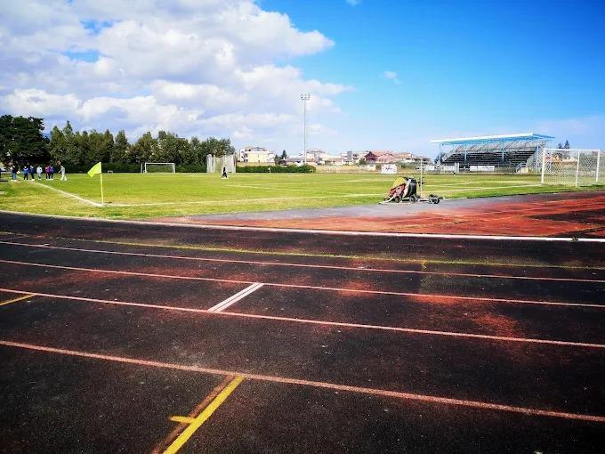 Stadio "Raciti" di Siderno, scontro politico sul rinvio della delibera: maggioranza e opposizione si accusano, mentre restano ritardi e incertezze sull'impianto sportivo