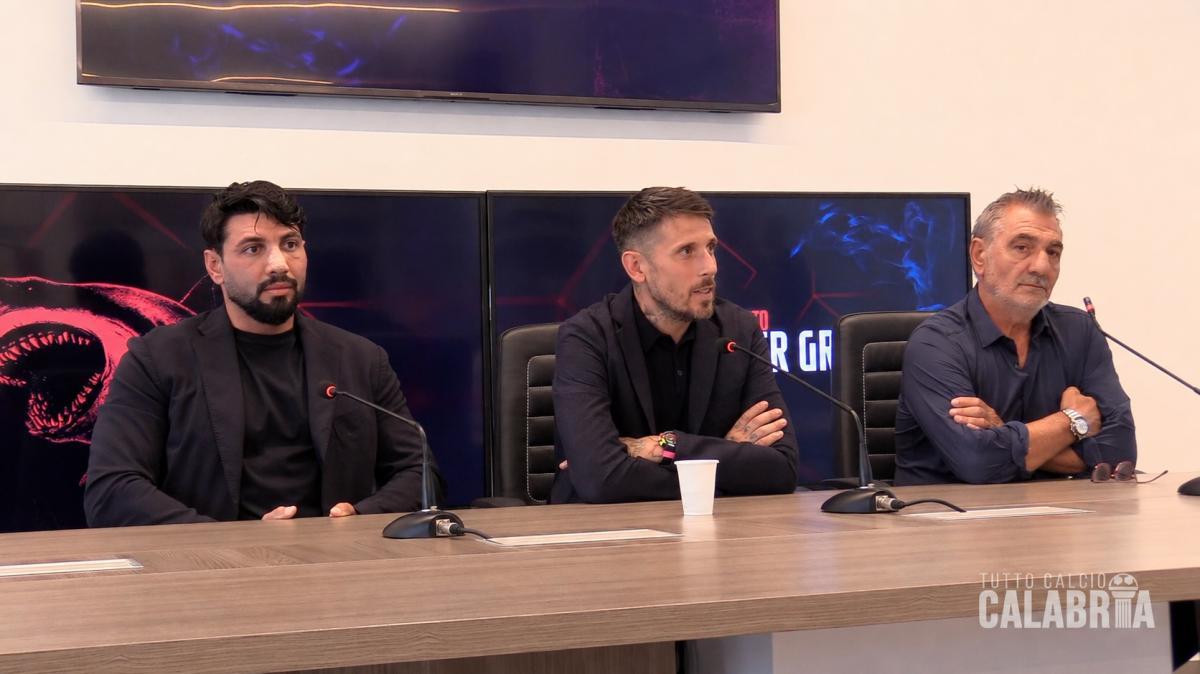 Crotone, Greco si presenta: «Ambizione e giovani per rilanciare i rossoblù»