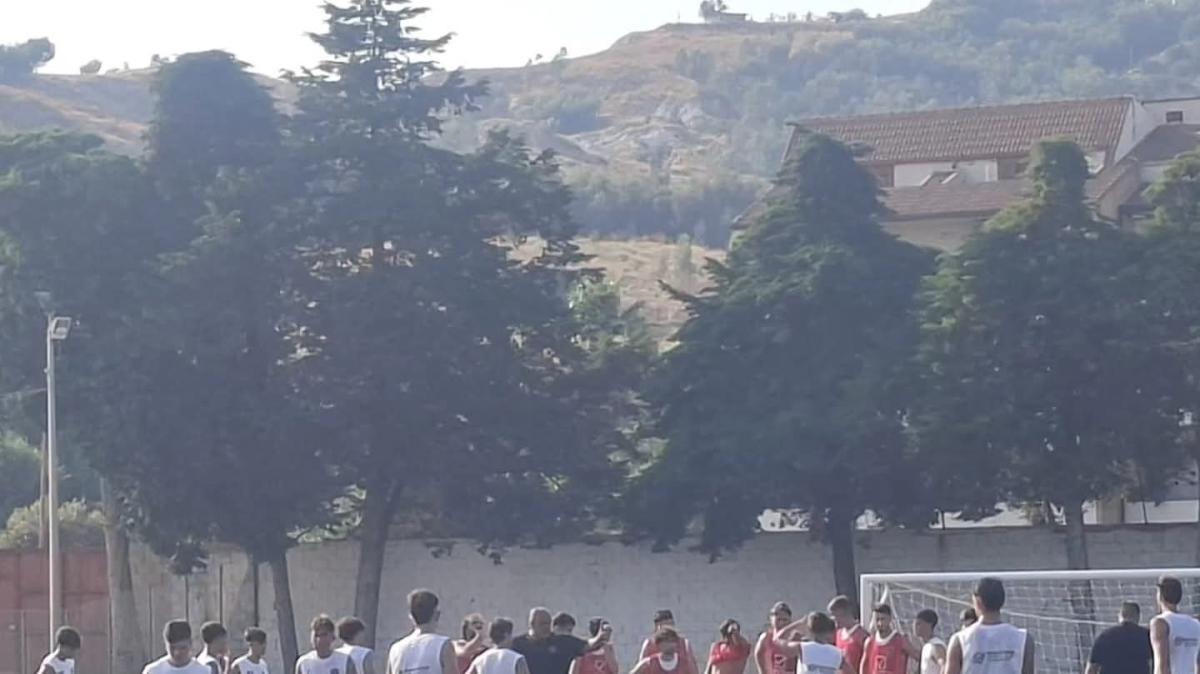 Si suda al "Ninetto Muscolo": il Roccella di Galati torna a lavoro