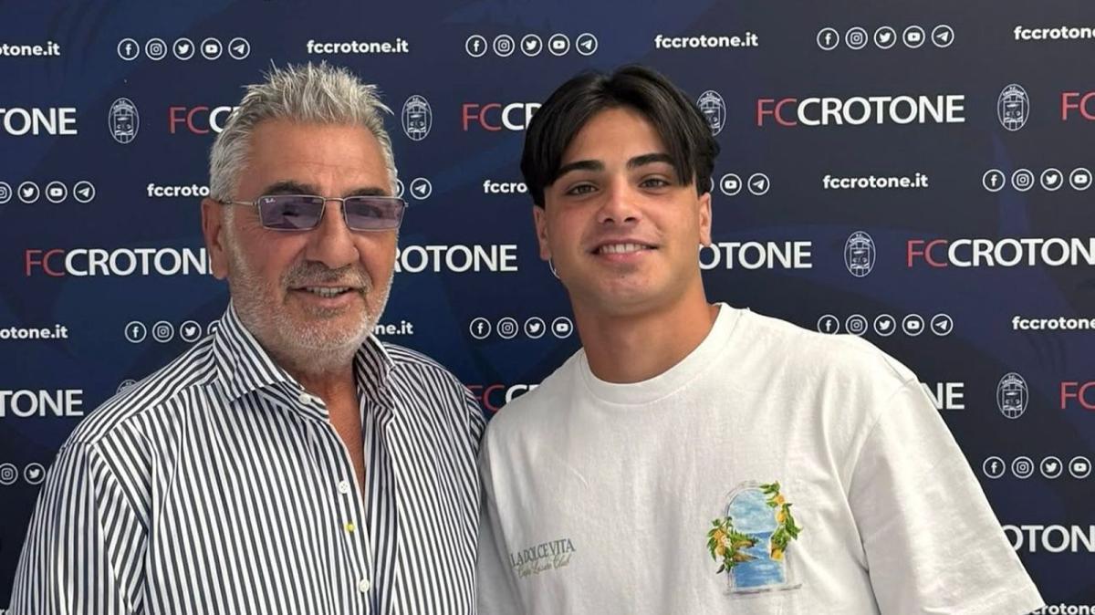 Crotone, primo contratto da professionista per il baby Vrenna: accordo fino al 2030