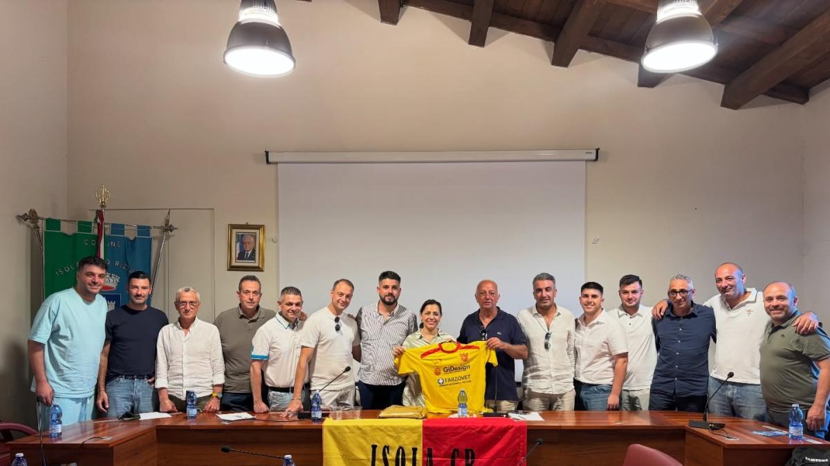 Isola Capo Rizzuto riparte con  il presidente Piscitelli: al via il nuovo corso in Eccellenza