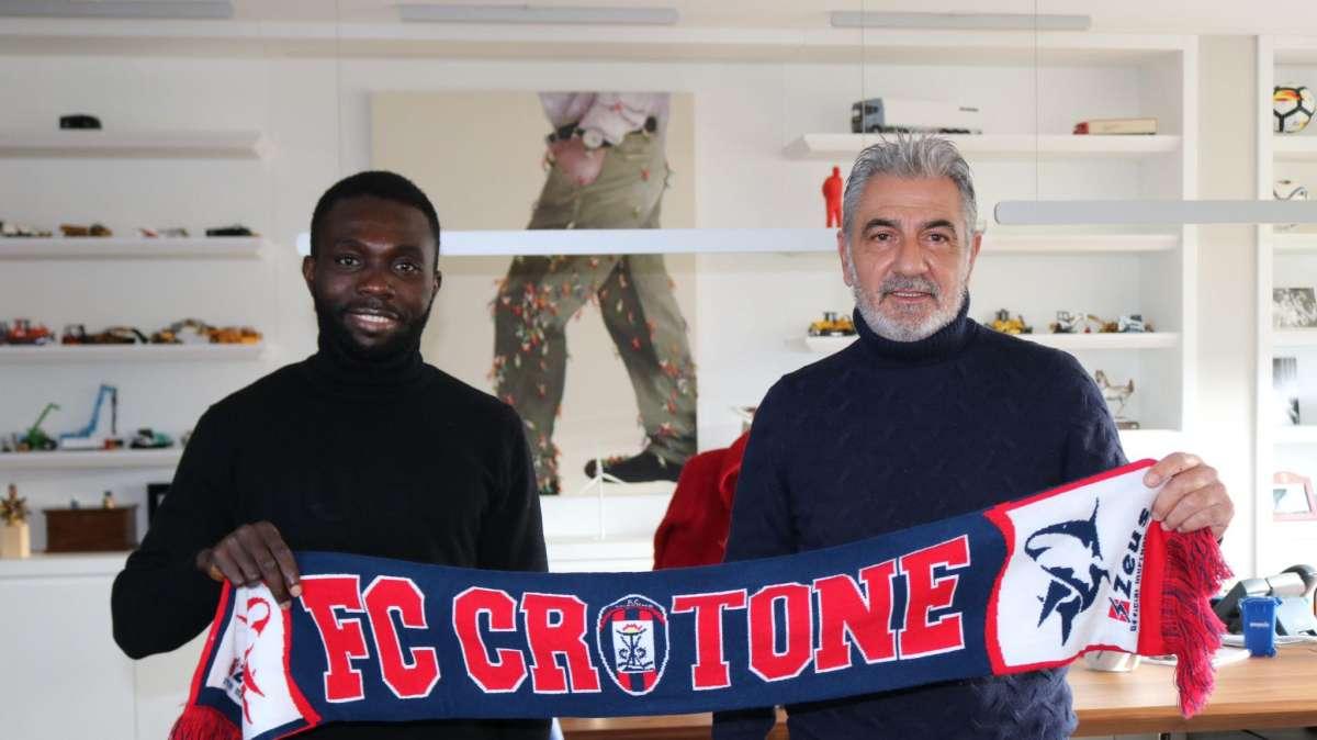 Crotone, la dirigenza rossoblù mette nel mirino Masi e Awua