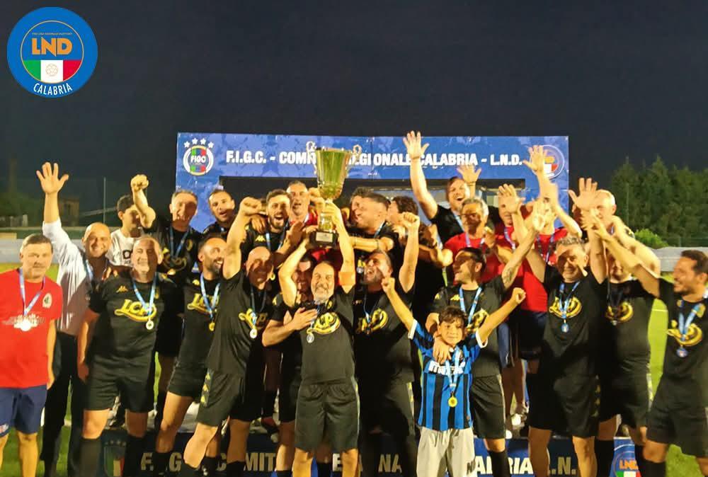 TORNEO RICREATIVO AMATORI: LA CANTERA PALMESE, TRIONFO SENZA OMBRE