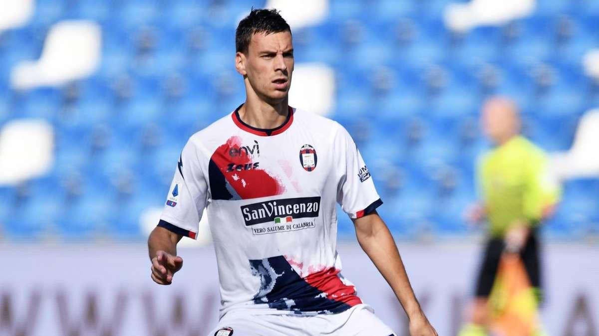 Crotone, Vulic: "Mi piace questo nuovo ruolo, i risultati arriveranno"