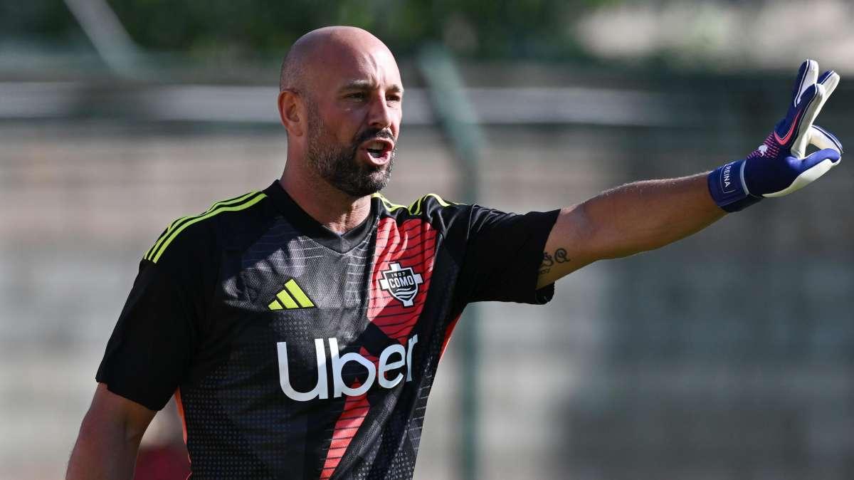 Reina: "Fabregas è un tecnico completo"