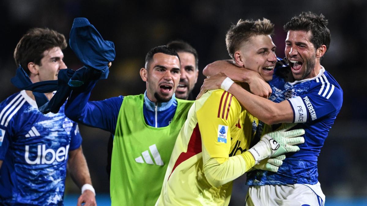 Il Como cala il poker a Marassi: Genoa travolto