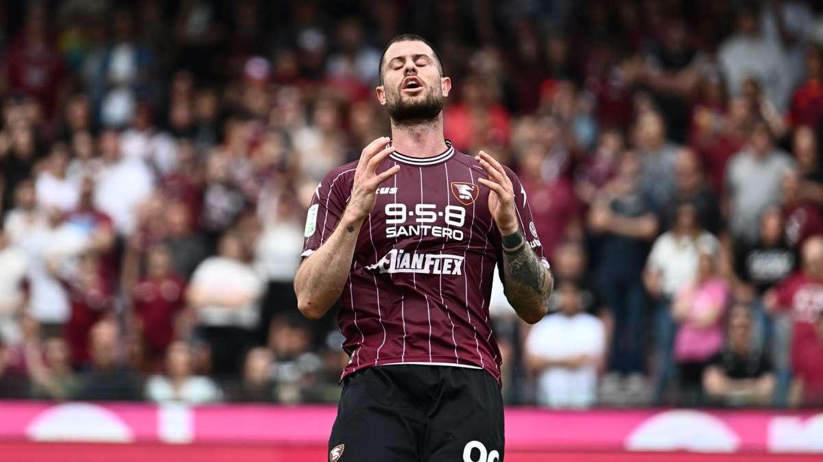UFFICIALE - Cerri passa al Cesena. Ludi: "Un privilegio lavorare con un professionista così"