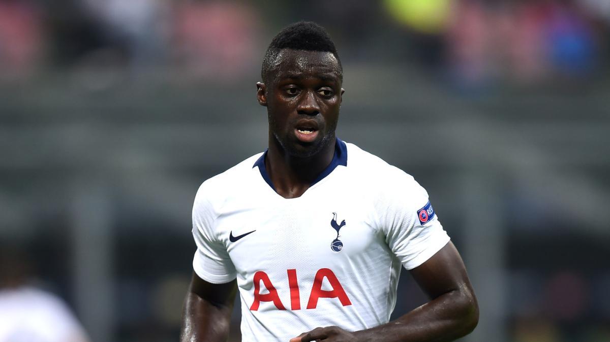 Como, difesa da rinforzare: tornano di moda Sanchez e Chalobah