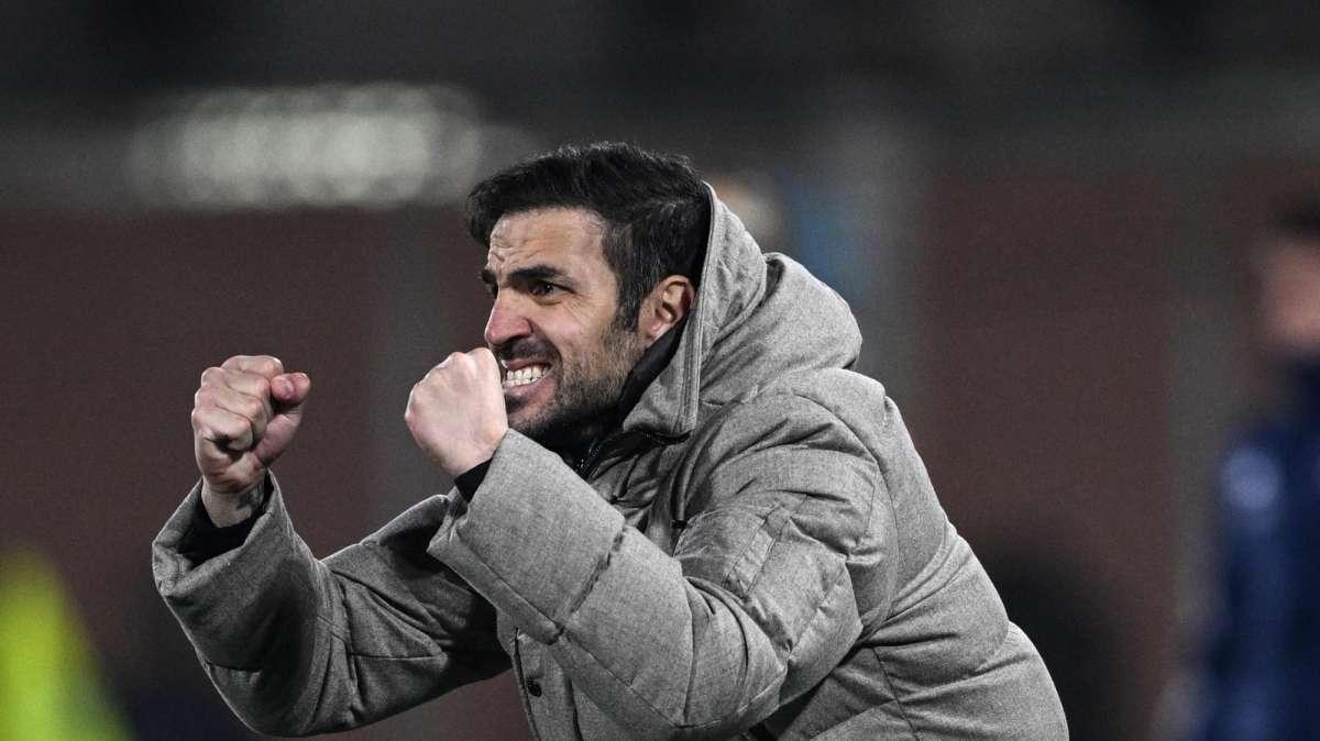 Il Como dei record non si vuole fermare. Dal decimo posto alla quinta vittoria consecutiva, a Parma un successo storico
