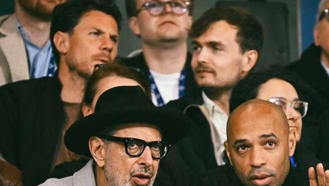 Attori di Hollywood ed ex calciatori, ecco le presenze famose al Sinigaglia 