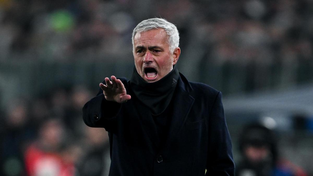 Mourinho, Conte e Wenger: i maestri di Fabregas. «José giocava con la mia testa»