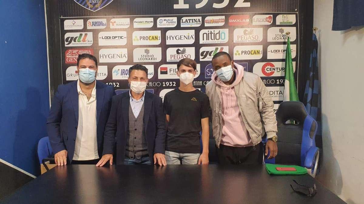 Football Service Agency: Prima cessione, un 2004 è del Latina 1932. 
