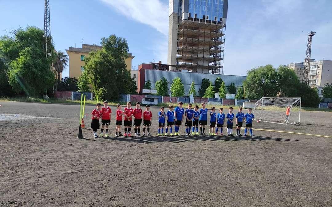 I bambini schierati 