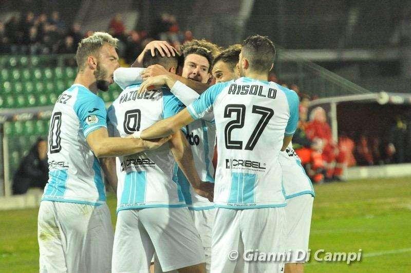 Probabili formazioni di Virtus Francavilla-Catanzaro: niente turnover, spazio ai titolari