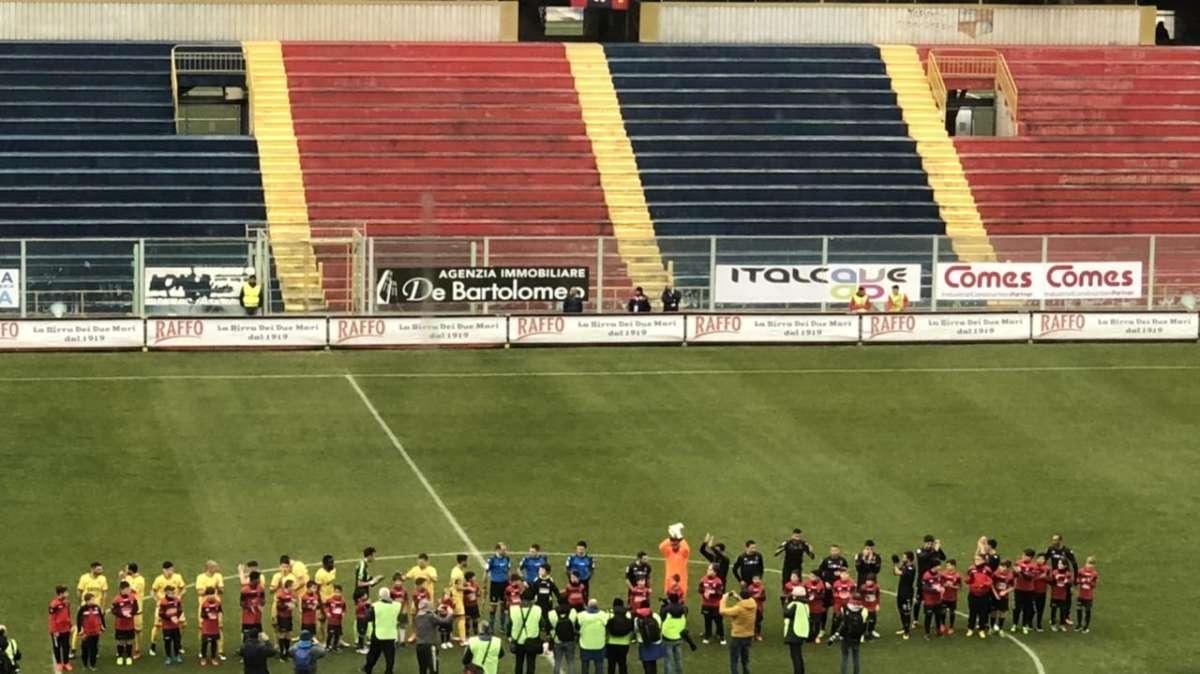 Tra Taranto e Casarano vince la noia: allo "Iacovone" termina 0-0