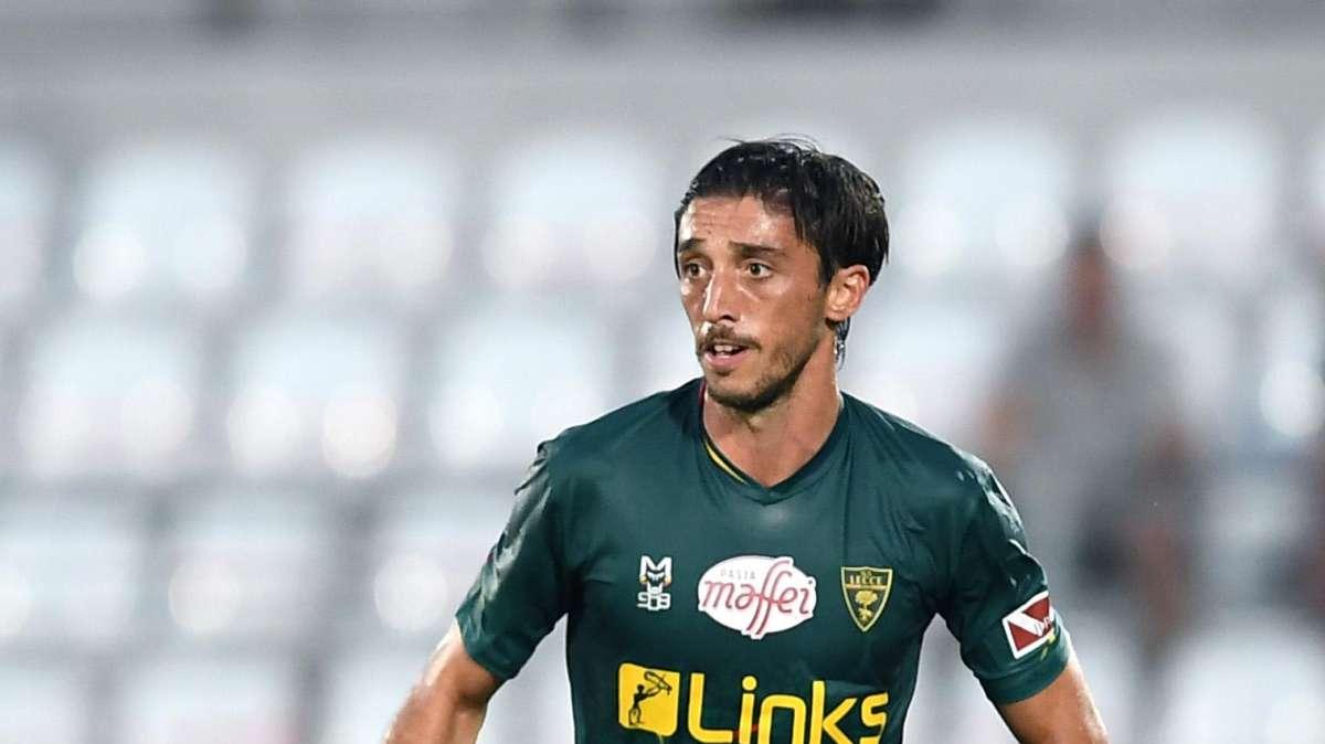 L'ex Meccariello: "A Lecce fuori per motivi extra campo, ma con i leccesi un gran legame"