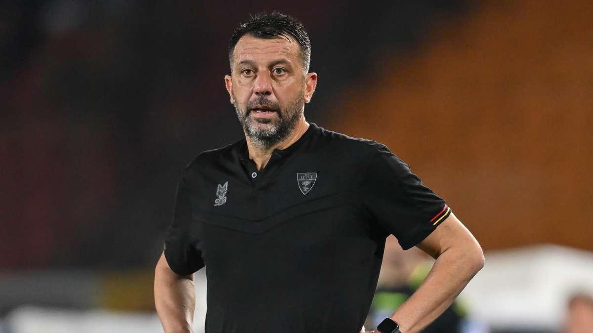 Lecce, mister D’Aversa: “Peccato per le assenze, cercheremo di fare risultato mantenendo l’equilibrio”