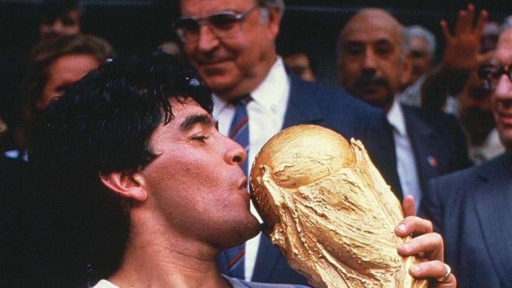 Pasculli su Maradona: "Diego lo ricorderò prima come uomo che come calciatore"