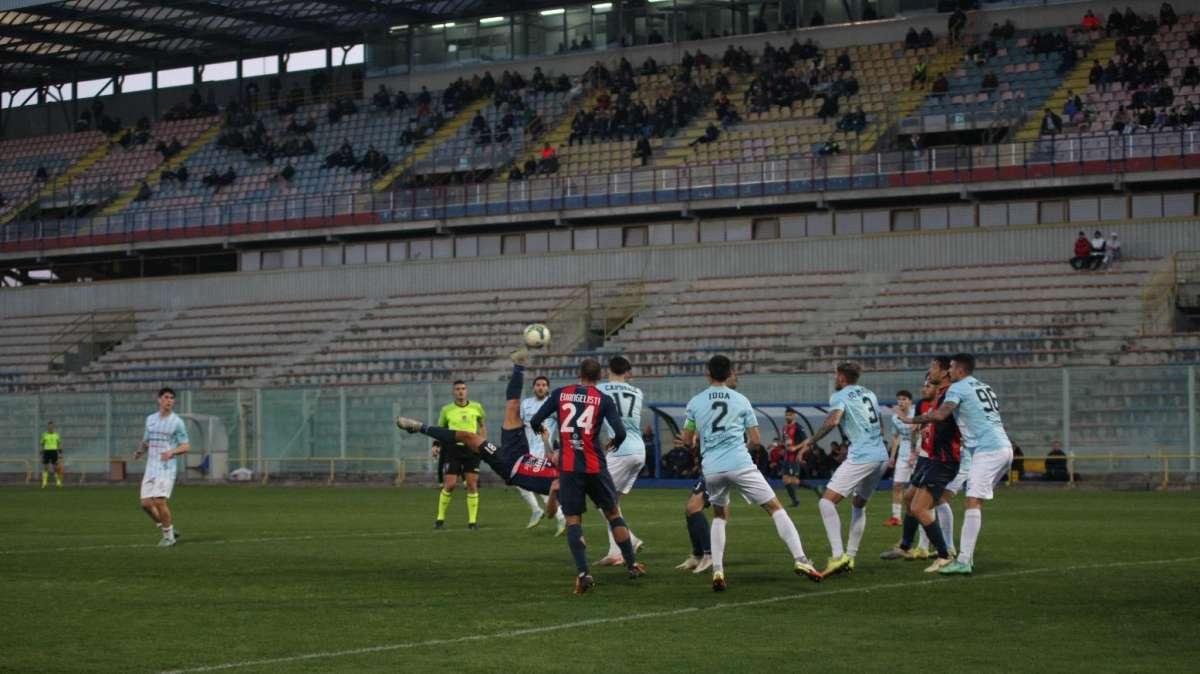 Taranto, la luce in fondo al tunnel: Tommasini manda ko la Virtus Francavilla