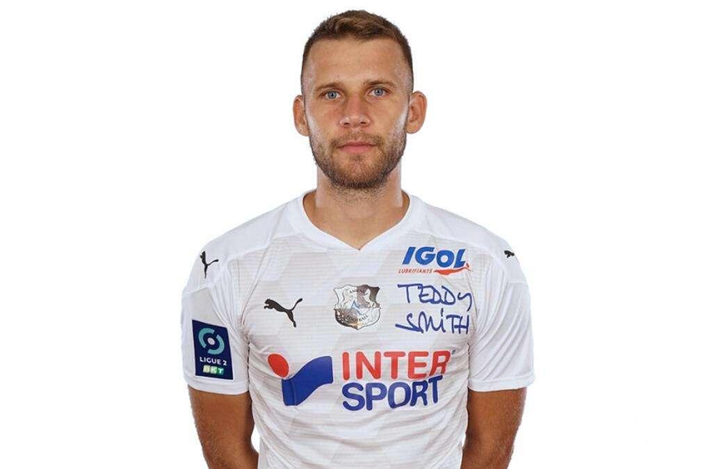 UFFICIALE - Lecce, ecco un rinforzo a centrocampo: c’è Blin